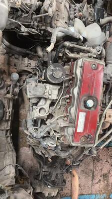 Parti di autocarri giapponesi Assemblaggio del motore utilizzato Buone condizioni per HINO300 Autocarro N04C Hino Motore di seconda mano