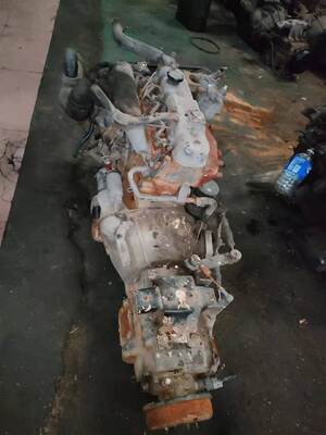 Ricambi per autocarri giapponesi Motore usato con cambio Buone condizioni per ISUZU PICK UP/NKR 4JB1 4JB1T in vendita Ricambi usati Isuzu