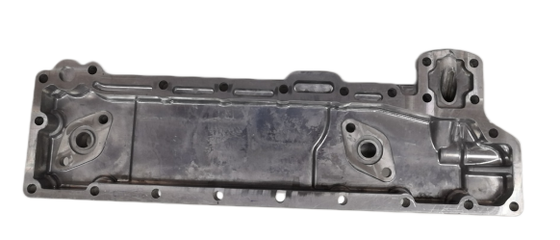 Ricambi per autocarri giapponesi Copertura del raffreddatore dell'olio 8-94254916-0 8-94438371-0 Utilizzo per ISUZU NKR 4BD1 4BE1 4BC2 camion Isuzu Ricambi per autocarri
