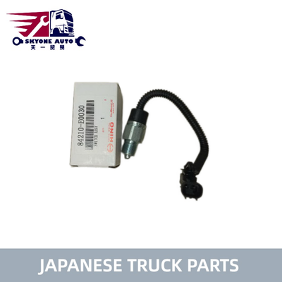 Parti di autocarri giapponesi Lampada posteriore interruttore inverso 84210-E0030 84210-E0170 per HINO 700 PROFIA E13C
