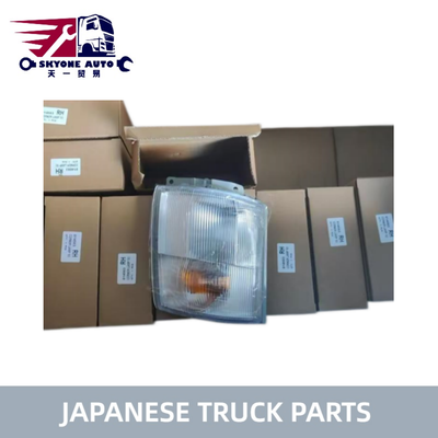 Ricambi per camion giapponesi 81610-37190 81610-37130 Lampada Cornel per HINO 300 Dyna Truck Ricambi Motore Hino